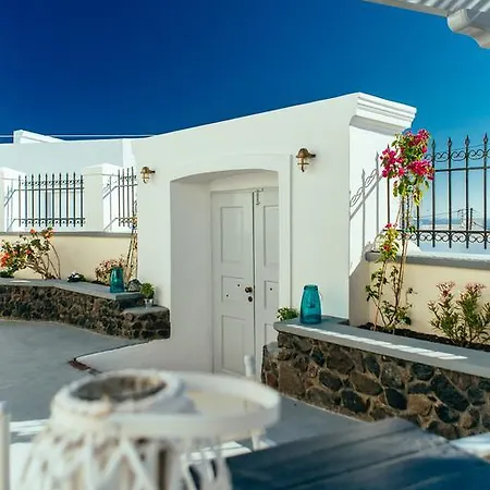 Day One Fira (Santorini)