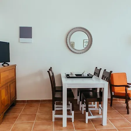 费拉首日公寓 费拉