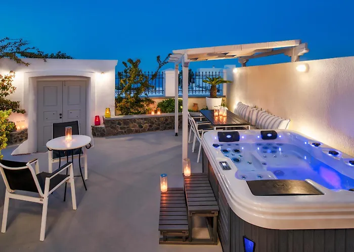 Day One Apartment Fira (Santorini)