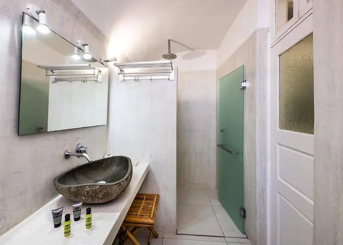 Day One Fira (Santorini)