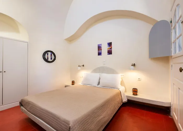 Day One * Fira (Santorini)