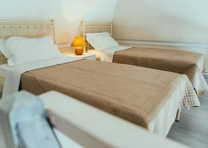 Day One Fira (Santorini)